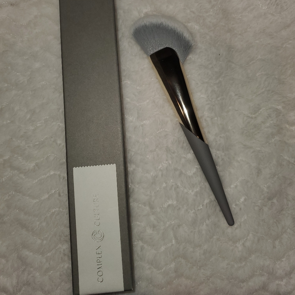 Complex Culture Contour-Blush Brush